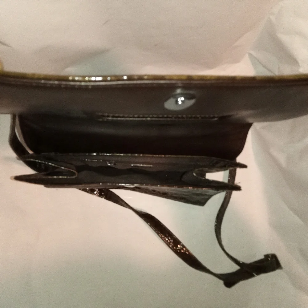 Preview Collection Handbag - Picture 4 of 10